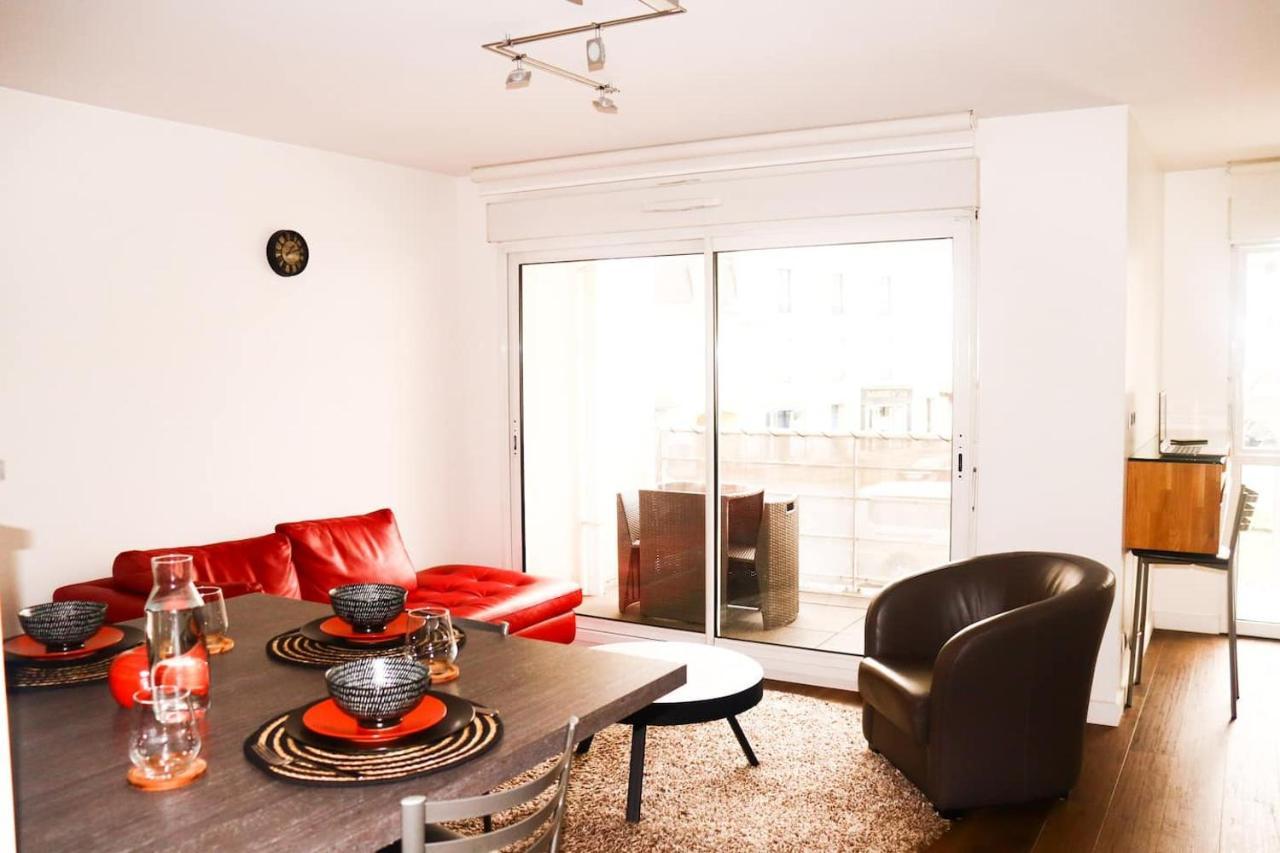 T3 Au Centre Ville Avec Balcon, Parking Gratuit Quimper Exterior foto